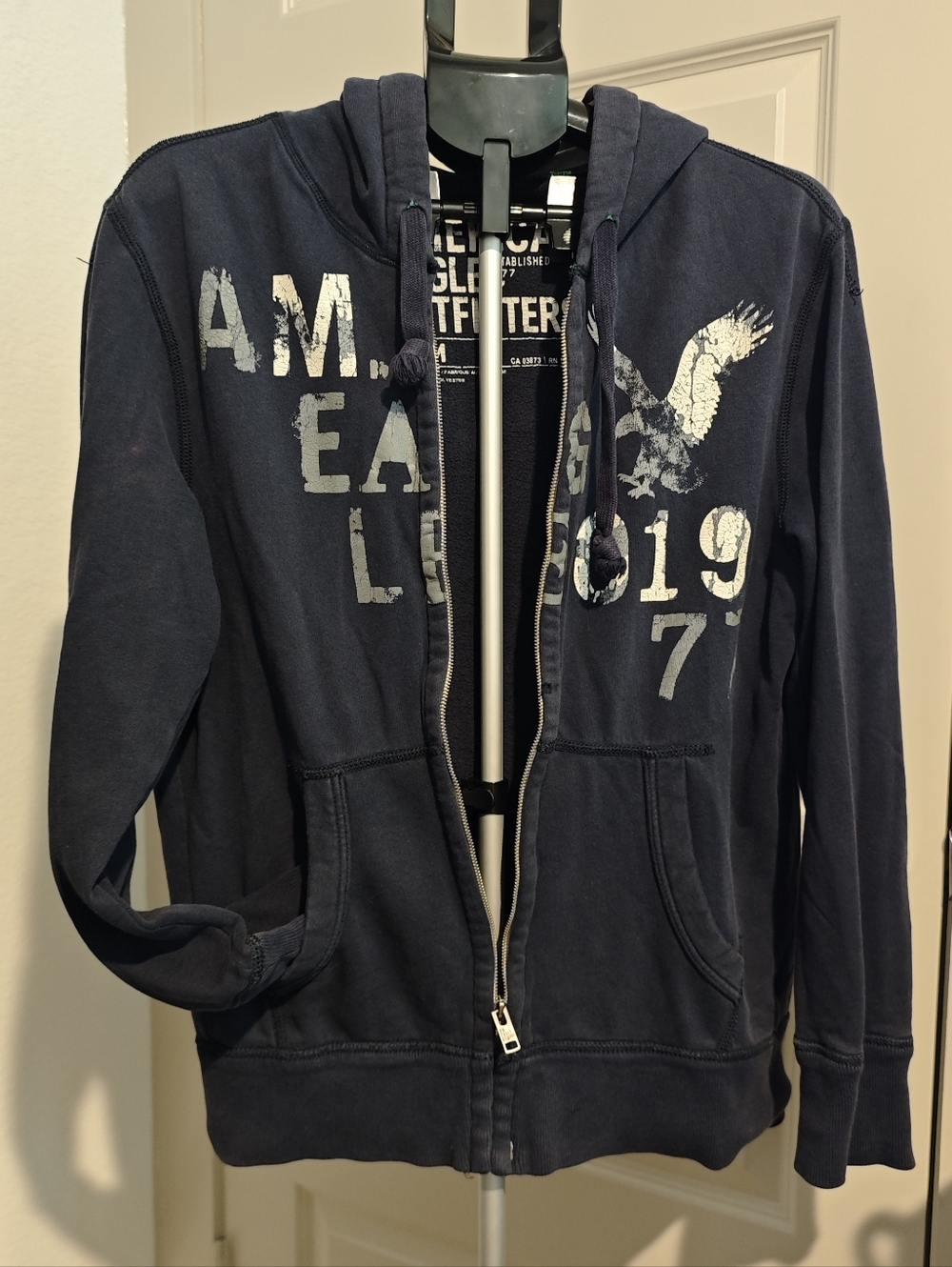 American Eagle Outfitters Men's Navy Eagle Graphic Full Zip Hoodie Size M